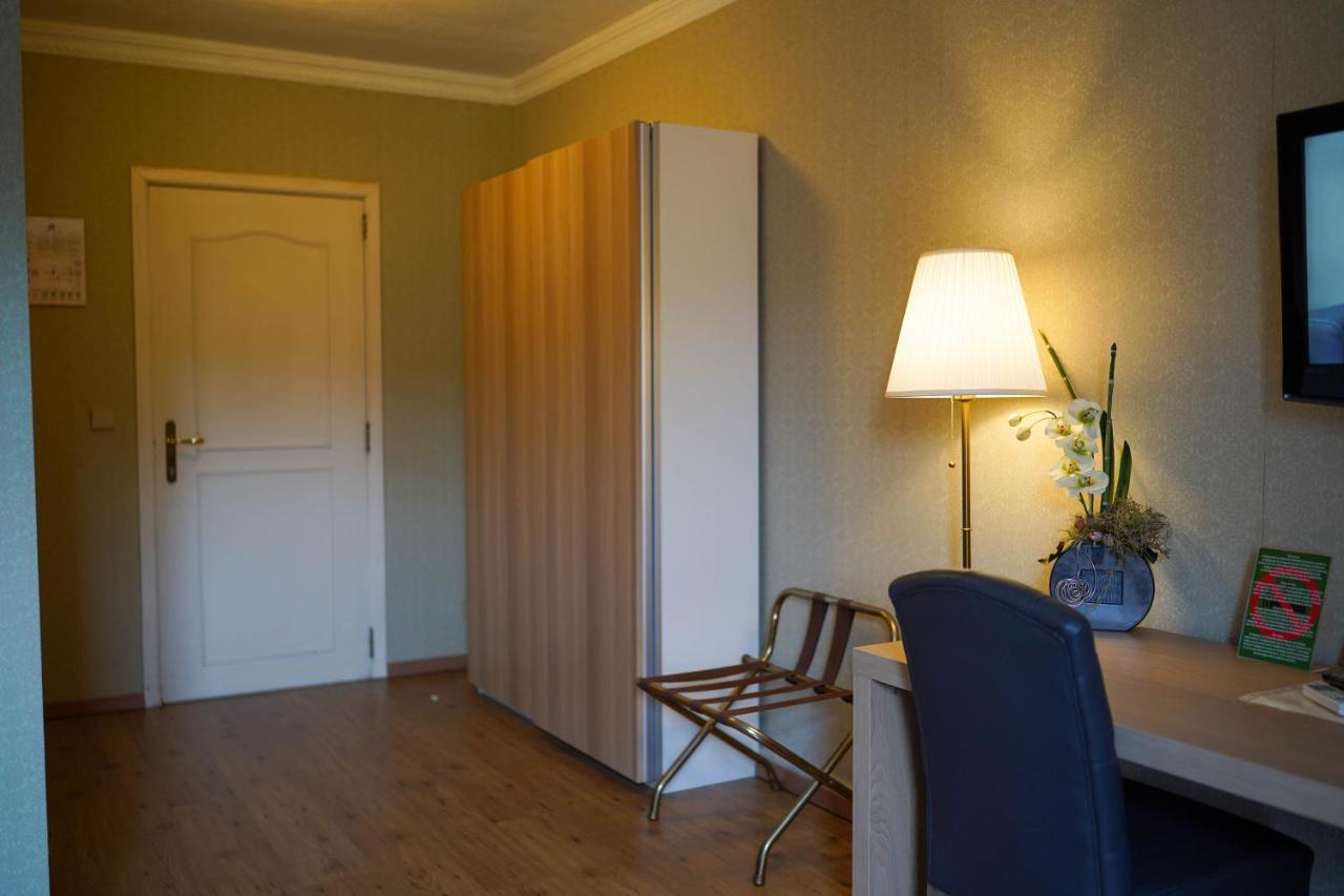 Hotel Prins Van Oranje Дист Экстерьер фото
