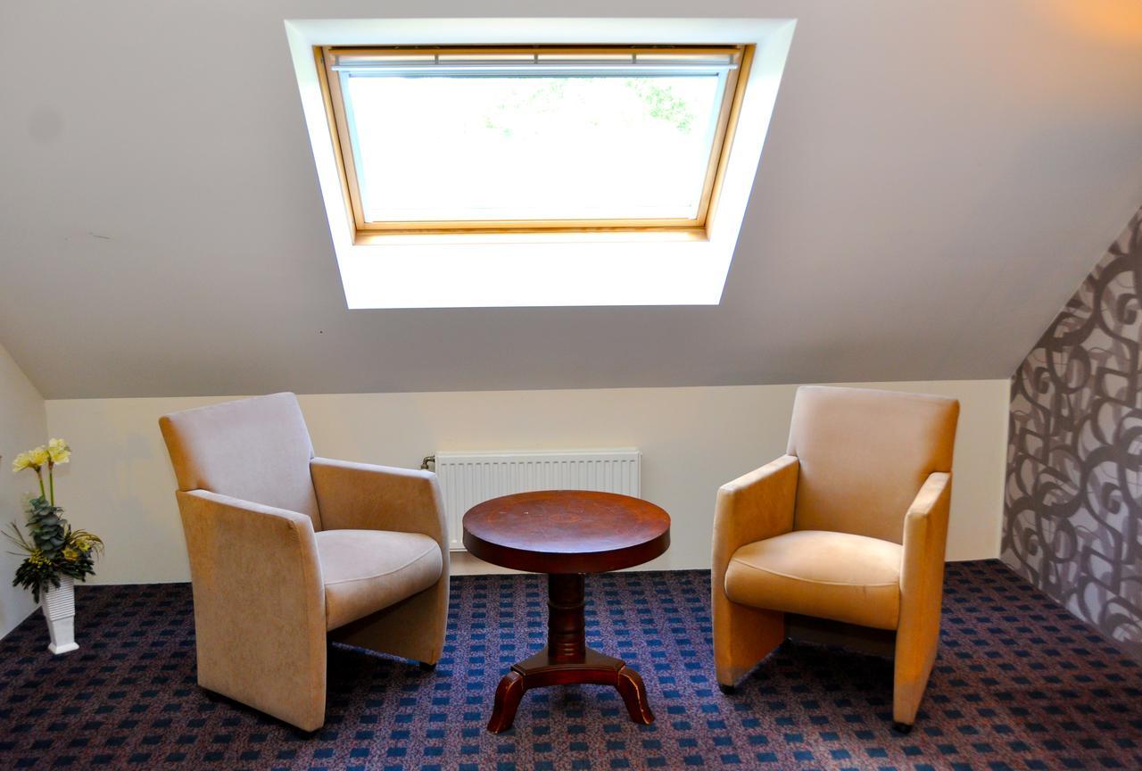 Hotel Prins Van Oranje Дист Экстерьер фото